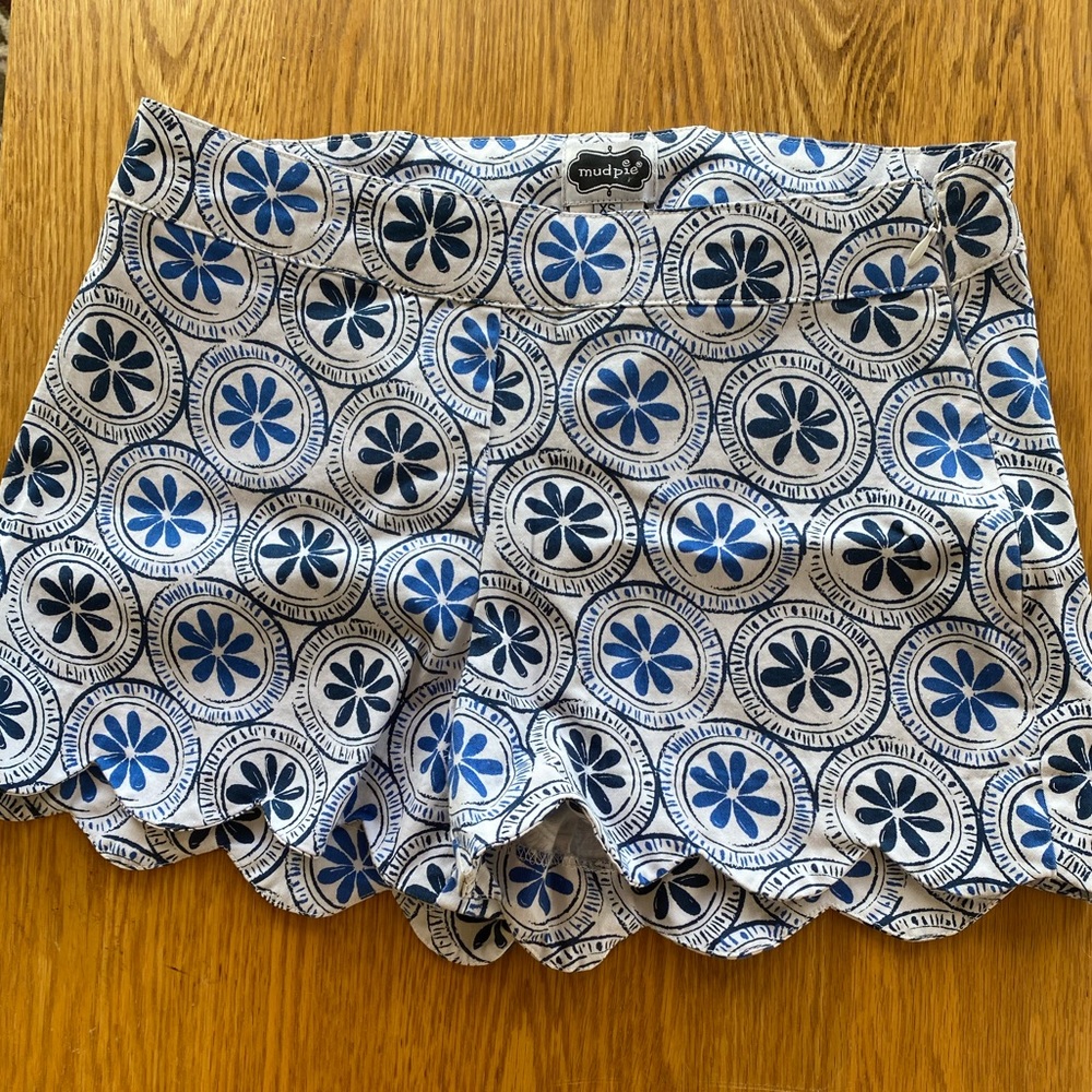 Scallop Hem High Waisted Printed Shorts